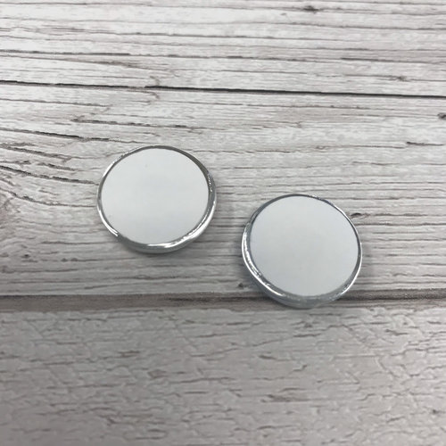 Pair of green glass eye cabochons in sizes 6mm to 40mm dragon eyes cat fox iris (183)