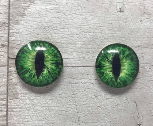 Green glass eye cabochons in sizes 6mm to 40mm dragon eyes cat eyes (002)